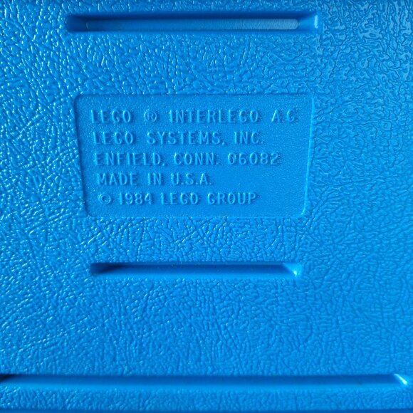 Vintage 1984 Lego Bin Blue Hard Plastic Carrying Case Storage Box Clasp US Brick - Picture 8 of 10